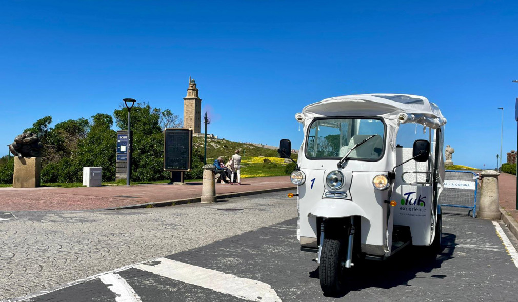 Innovación y sostenibilidad: A Coruña se reinventa con sus Tuk Tuk eléctricos
