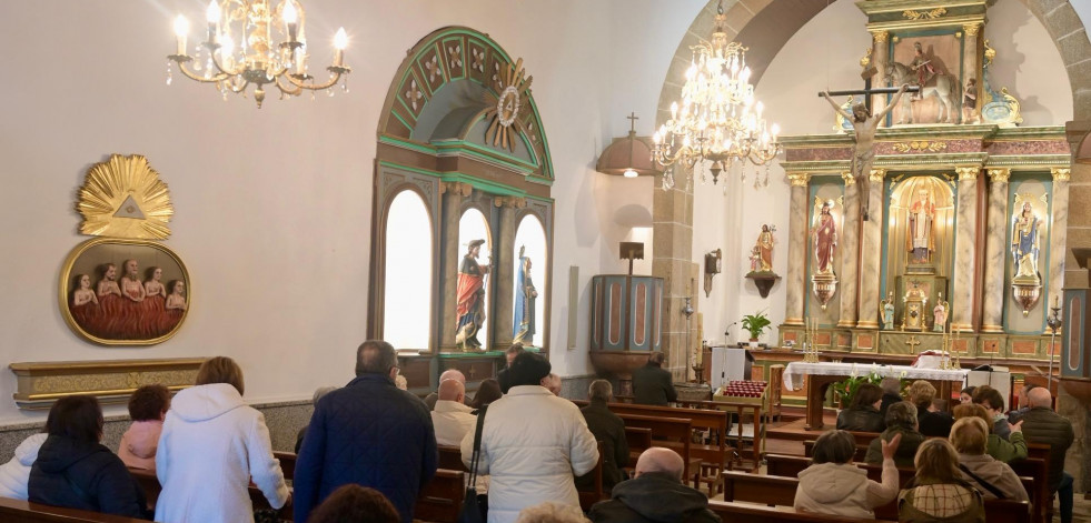 La iglesia de Orto renace de sus cenizas tras ser fulminada por un rayo
