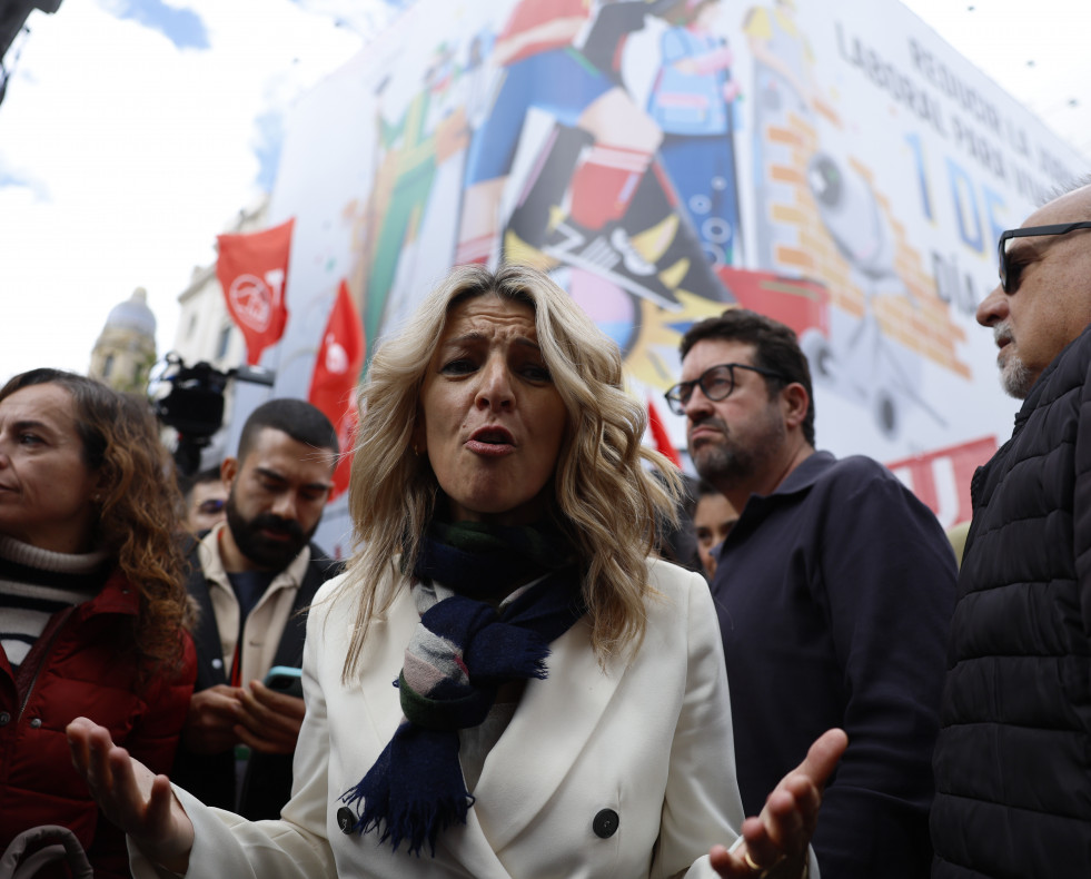 MADRID, 01/05/2024.- La vicepresidenta segunda y ministra de Trabajo, Yolanda Díaz asiste a la manifestación convocada por los dos grandes sindicatos, CCOO y UGT, este miércoles en Madrid, en un Pr